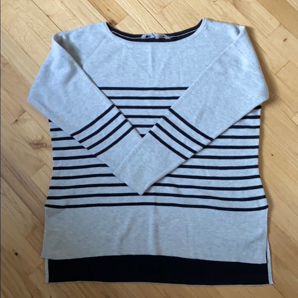 Athleta sweater